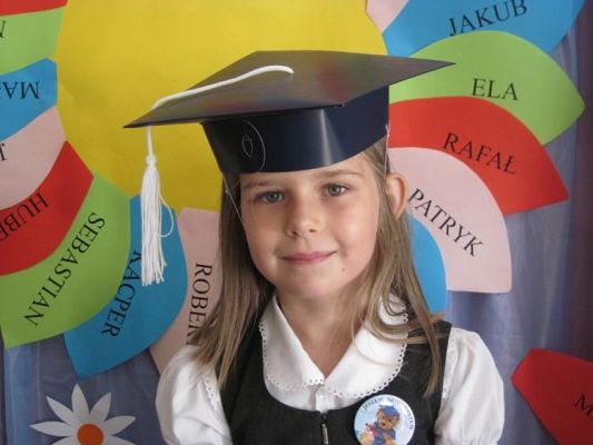 Grafika #21: 23.06.2010 - Absolwenci Przedszkola Gminnego w Charbrowie rok 2009/2010