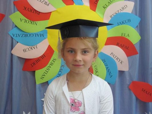 Grafika #27: 23.06.2010 - Absolwenci Przedszkola Gminnego w Charbrowie rok 2009/2010
