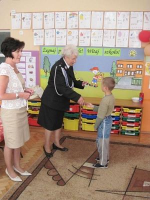 Grafika #0: 22.06.2010 - Gminny Konkurs Plastyczny "Młodzież zapobiega pożarom"