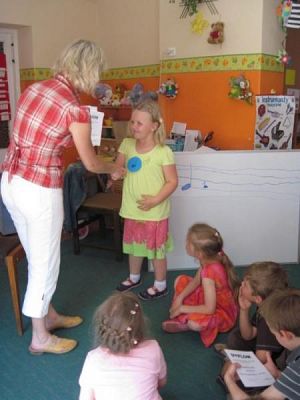 Grafika #7: 18.06.2010 - Uroczyste zakończenie zajęć dodatkowych z rytmiki i j.angielskiego