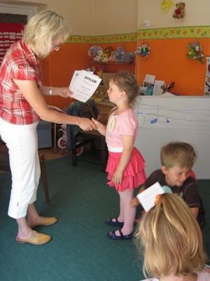 Grafika #12: 18.06.2010 - Uroczyste zakończenie zajęć dodatkowych z rytmiki i j.angielskiego