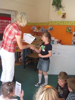 Grafika #15: 18.06.2010 - Uroczyste zakończenie zajęć dodatkowych z rytmiki i j.angielskiego