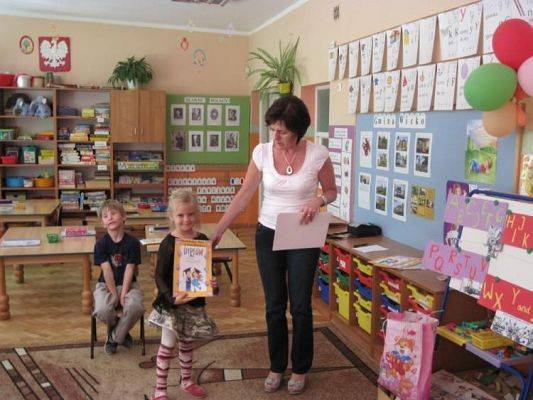 Grafika #20: 18.06.2010 - Uroczyste zakończenie zajęć dodatkowych z rytmiki i j.angielskiego