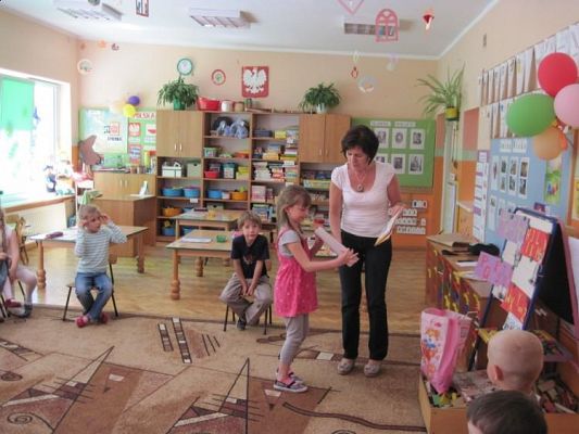 Grafika #21: 18.06.2010 - Uroczyste zakończenie zajęć dodatkowych z rytmiki i j.angielskiego