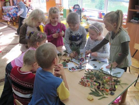 Grafika #5: 23.09.2010 - Zajęcia plastyczne w grupie "Starszaków"