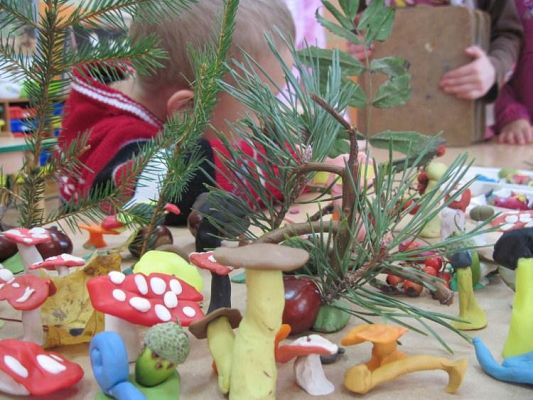 Grafika #7: 23.09.2010 - Zajęcia plastyczne w grupie "Starszaków"