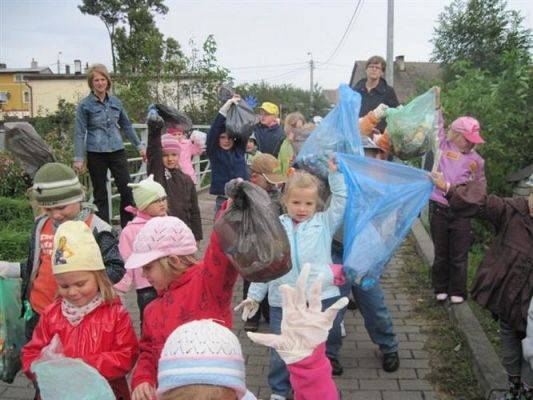 Grafika #2: 17.09.2010 - Bierzemy udział w Ogólnopolskiej Akcji "Sprzątania Świata"
