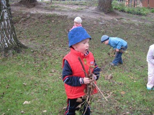 Grafika #8: 17.09.2010 - Bierzemy udział w Ogólnopolskiej Akcji "Sprzątania Świata"