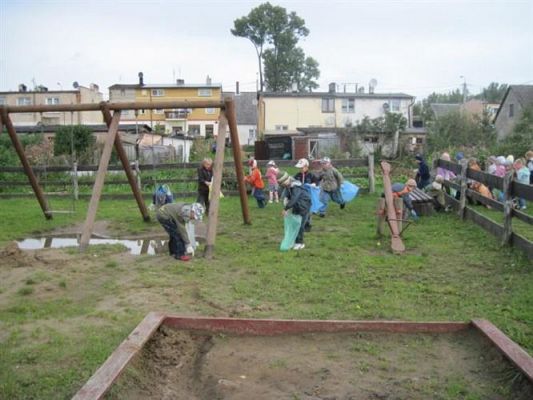 Grafika #15: 17.09.2010 - Bierzemy udział w Ogólnopolskiej Akcji "Sprzątania Świata"