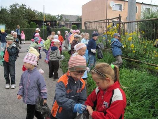 Grafika #18: 17.09.2010 - Bierzemy udział w Ogólnopolskiej Akcji "Sprzątania Świata"