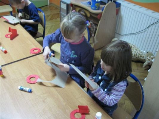 Grafika #3: 12.11.2010 - Kotyliony z okazji Dnia Niepodległości -gr II