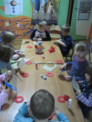 Grafika #4: 12.11.2010 - Kotyliony z okazji Dnia Niepodległości -gr II