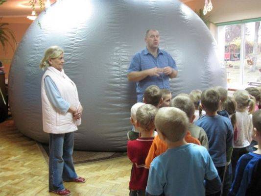 Grafika #0: 08.11.2010 - Pokaz astronomiczny w Przenośnym Planetarium