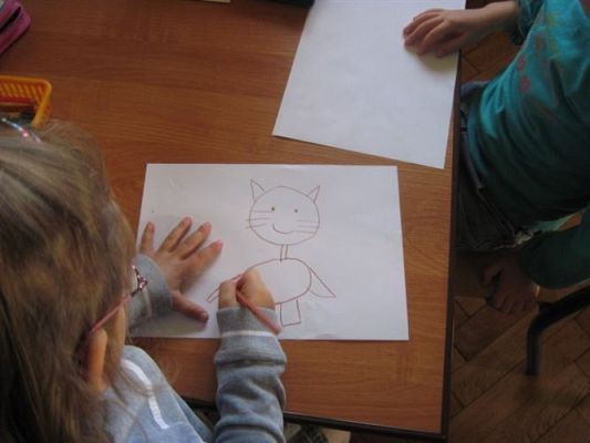 Grafika #4: 27.10.2010 - Kot w butach w gr. II - "Cała Polska czyta dzieciom"