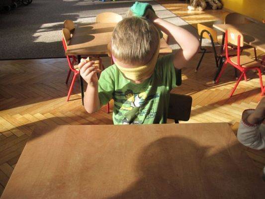 Grafika #4: 22.10.2010 - Poznajemy owoce po smaku - Gr I