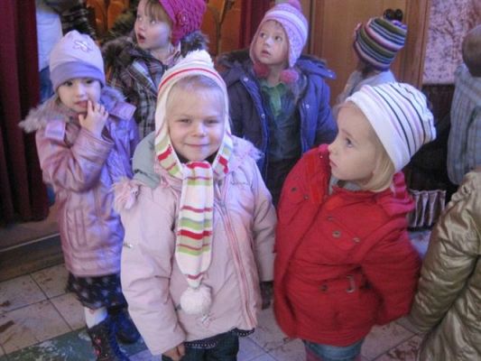 Grafika #7: 20.10.2010 - W Teatrze Lalek "Tęcza" w Słupsku na przedstawieniu "Janek Wędrowniczek"