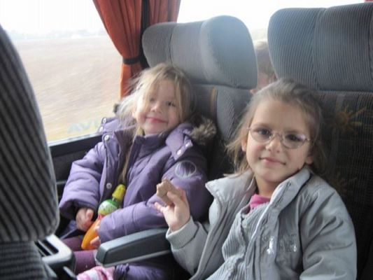 Grafika #9: 20.10.2010 - W Teatrze Lalek "Tęcza" w Słupsku na przedstawieniu "Janek Wędrowniczek"