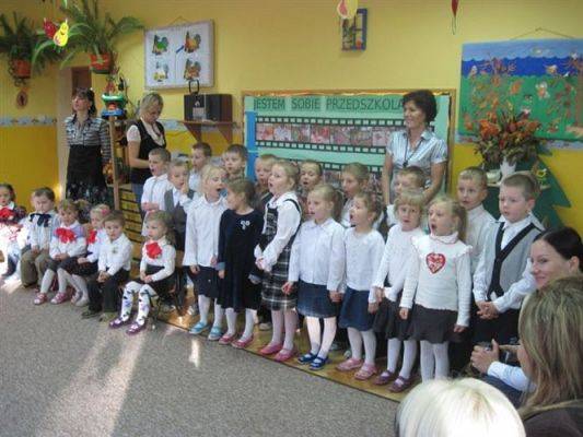 Grafika #3: 15.10.2010 - Pasowanie na Przedszkolaka w grupie "Maluszków"