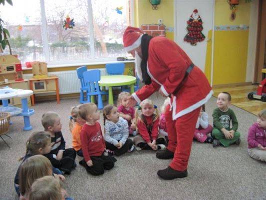 Grafika #3: 06.12.2010 - Wizyta Świętego Mikołaja w naszym przedszkolu