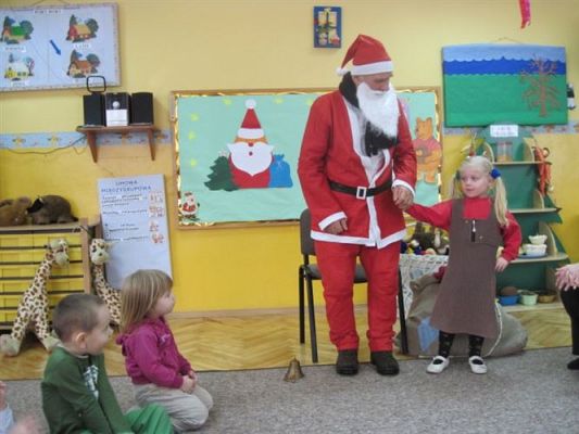 Grafika #8: 06.12.2010 - Wizyta Świętego Mikołaja w naszym przedszkolu