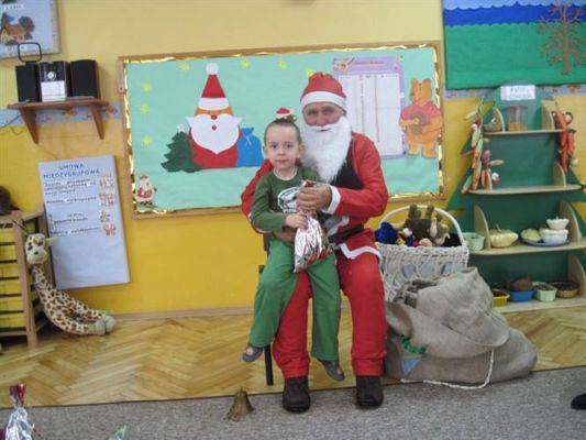 Grafika #11: 06.12.2010 - Wizyta Świętego Mikołaja w naszym przedszkolu