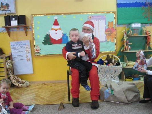 Grafika #19: 06.12.2010 - Wizyta Świętego Mikołaja w naszym przedszkolu