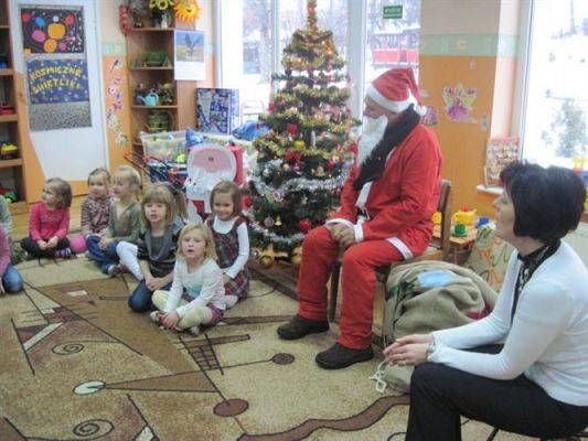 Grafika #35: 06.12.2010 - Wizyta Świętego Mikołaja w naszym przedszkolu