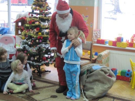 Grafika #36: 06.12.2010 - Wizyta Świętego Mikołaja w naszym przedszkolu