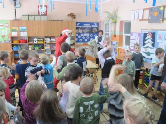 Grafika #83: 06.12.2010 - Wizyta Świętego Mikołaja w naszym przedszkolu