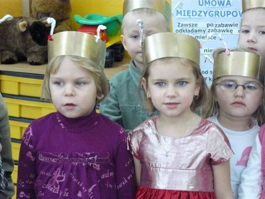 Grafika #8: 30.11.2010 - Uroczyste nadanie nazw grupom