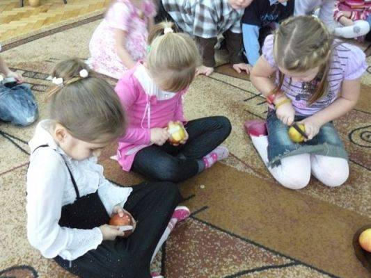 Grafika #37: 30.11.2010 - "Zabawa Andrzejkowa"