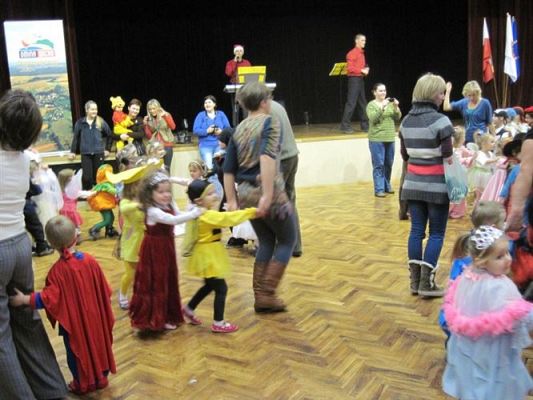 Grafika #28: 04.02.2011 - Bal karnawałowy