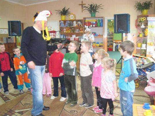 Grafika #7: 04.04.2011 - Audycja muzyczna pt. "Muzyczny sejmik zwierząt"