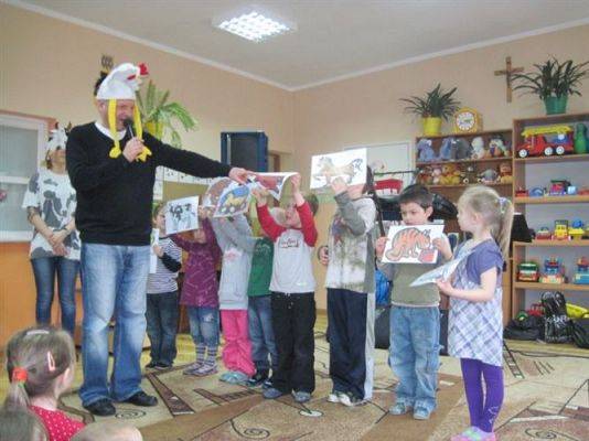 Grafika #12: 04.04.2011 - Audycja muzyczna pt. "Muzyczny sejmik zwierząt"