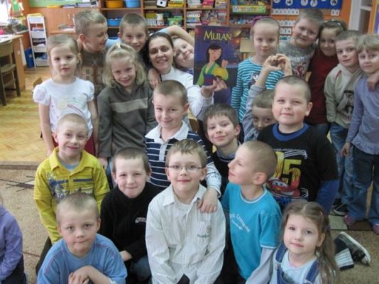 Grafika #2: 28.03.2011 - Rodzice czytają bajki