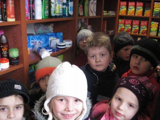 Grafika #0: 14.03.2011 - Robimy zakupy w sklepie