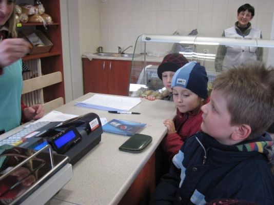 Grafika #2: 14.03.2011 - Robimy zakupy w sklepie