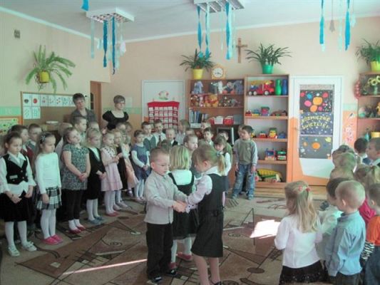 Grafika #1: 8.03.2011 - Dzień Kobiet