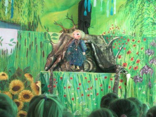 Grafika #5: 01.03.2011 - Przedstawienie teatralne pt."Cekineczka"