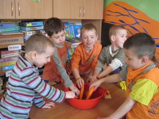 Grafika #30: 18.04.2011 - Kolorowy dzień warzyw i owoców