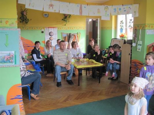 Grafika #1: 08.04.2011 - Zajęcia otwarte w grupie średniaków