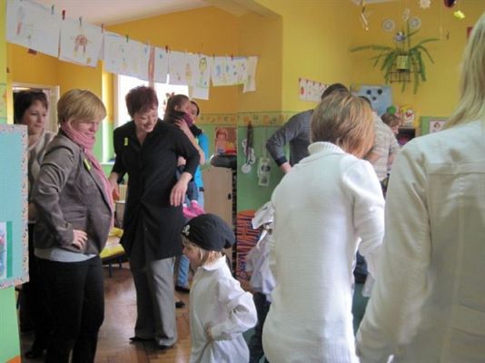 Grafika #6: 08.04.2011 - Zajęcia otwarte w grupie średniaków