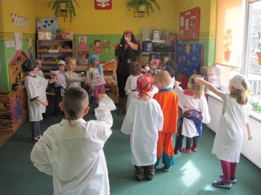 Grafika #22: 08.04.2011 - Zajęcia otwarte w grupie średniaków