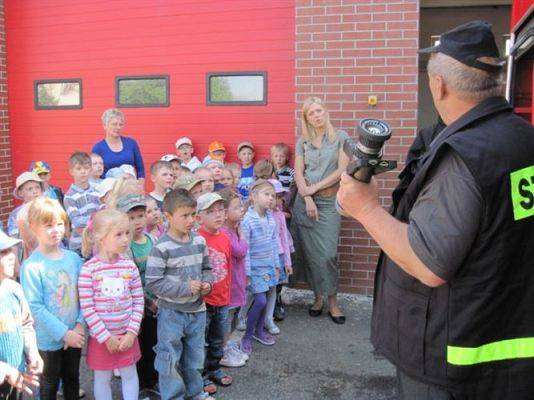 Grafika #8: 19.05.2011 - Wycieczka do Straży Pożarnej w Wicku