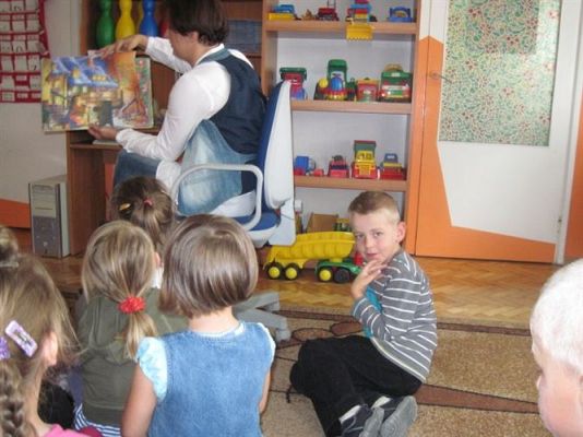 Grafika #1: 15.09.2011 - Czytanie bajek w grupie "Starszaków"