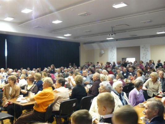 Grafika #1: 22.10.2011 - Spotkanie pokoleniowe pn."Od przedszkola do seniora"