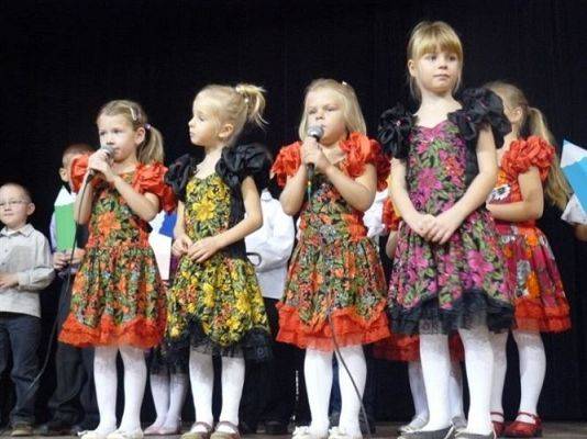 Grafika #10: 22.10.2011 - Spotkanie pokoleniowe pn."Od przedszkola do seniora"