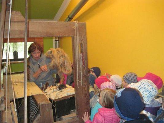 Grafika #10: 05.10.2011 - Wycieczka do warsztatu tkackiego w Białogardzie