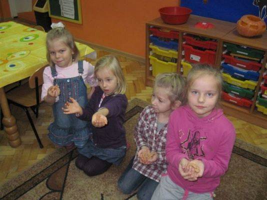 Grafika #6: 30.11.2011 - Zabawa Andrzejkowa