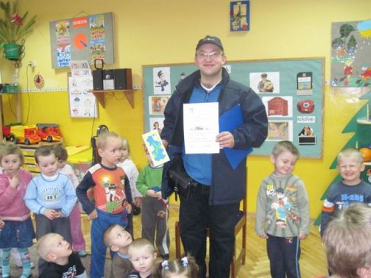 Grafika #4: 24.11.2011 - Spotkanie z panem listonoszem w grupie "Maluszków"